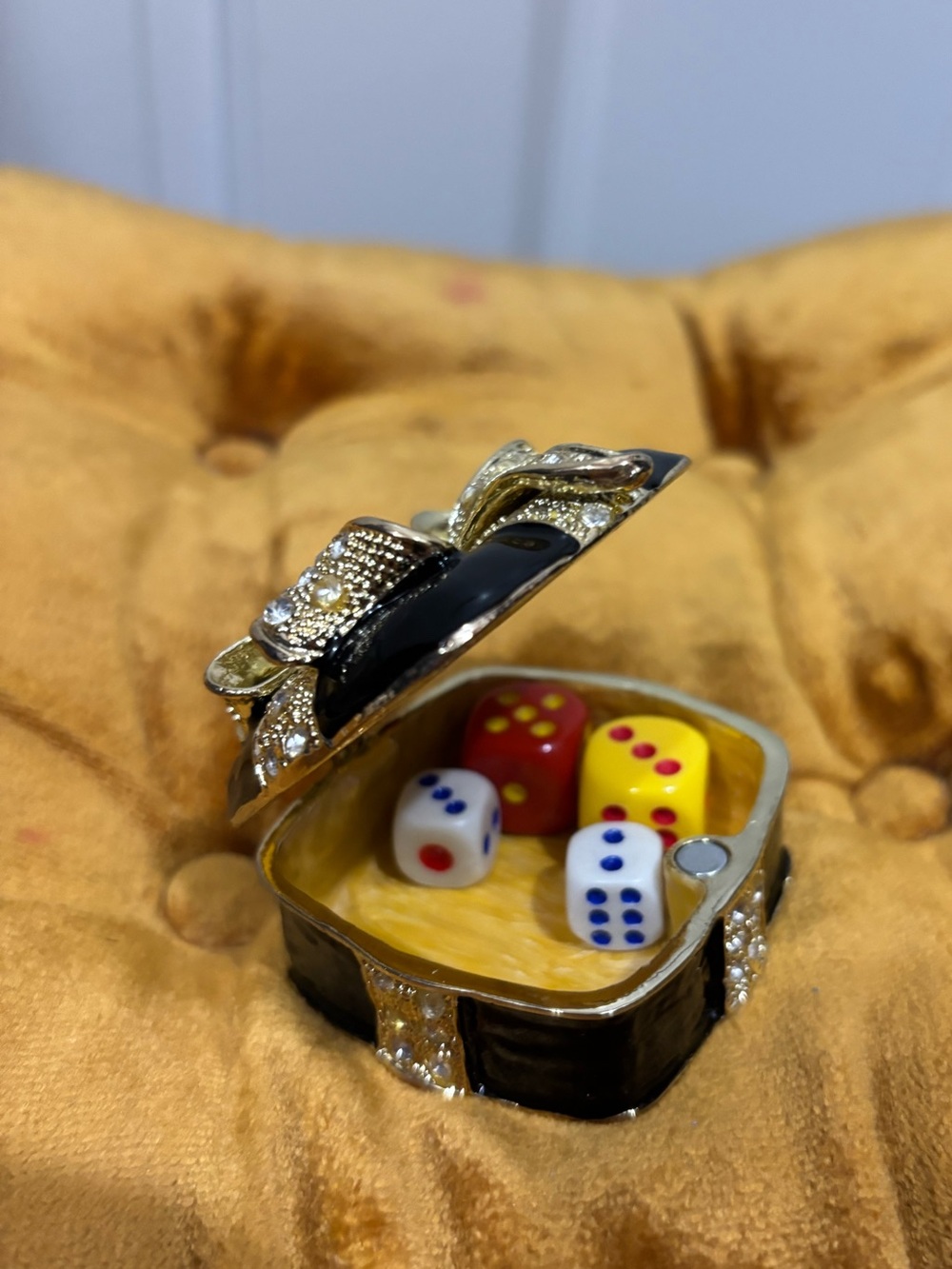 🎁 Jeweled Gift Box Trinket Box | Black Enamel Mahjong dice box